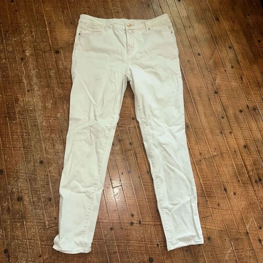 Chico’s 1/8 comfortable stretchy normcore jeggings